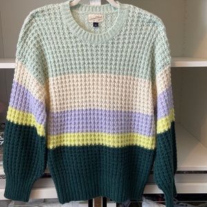 Cozy striped sweater with puff sleeves